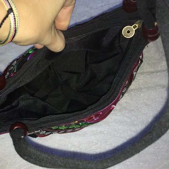 5 FOR $25 - Black Embroidered Boho Purse - Picture 2 of 4
